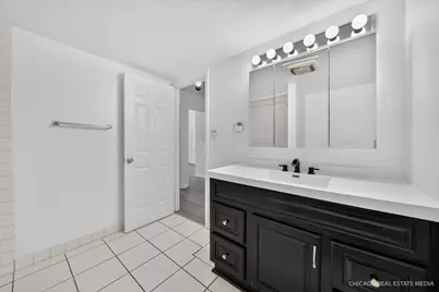138 E Bailey Road #H, Naperville, IL 60565 - Photo 11
