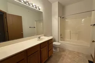 3317 Stratford Ct, Lake Bluff, IL 60044 - Photo 7