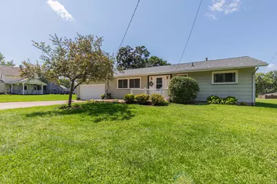 220 N Knox Street, Princeton, IL 61356 - Photo 1