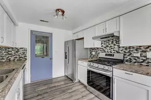 1841 Whaler Ln, Hanover Park, IL 60133 - Photo 9