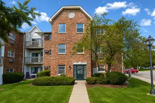 4312 W Shamrock Ln, McHenry, IL 60050 - Photo 1