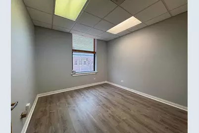105 N Oak Park Avenue #2C, Oak Park, IL 60301 - Photo 5