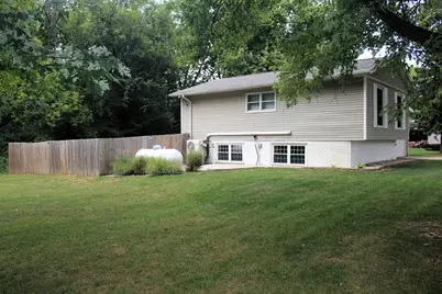 3457 Nancy Lane, Clifton, IL 61727 - Photo 3