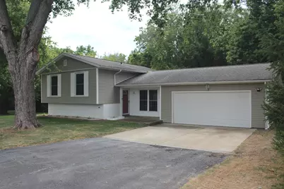 3457 Nancy Lane, Clifton, IL 61727 - Photo 1
