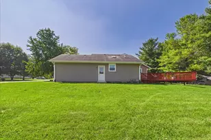 122 Drew Ct, Poplar Grove, IL 61065 - Photo 7