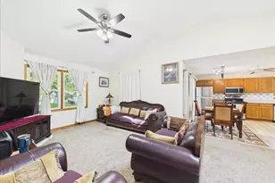 122 Drew Ct, Poplar Grove, IL 61065 - Photo 13