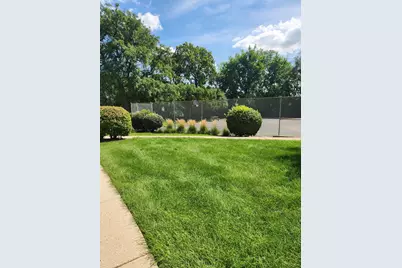 2415 Ogden Avenue #5, Downers Grove, IL 60515 - Photo 3