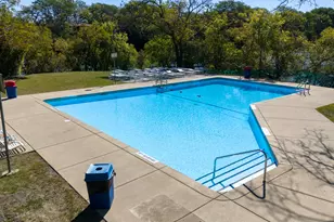 6000 Oakwood Dr, Lisle, IL 60532 - Photo 19