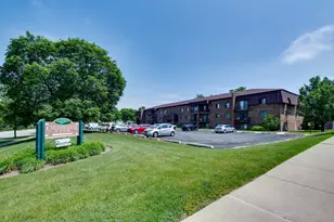 410 Schiller St, Itasca, IL 60143 - Photo 3
