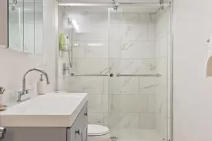 2455 W Erie St, Chicago, IL 60612 - Photo 27