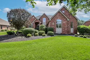 54 Long Cove Dr, Lemont, IL 60439 - Photo 1