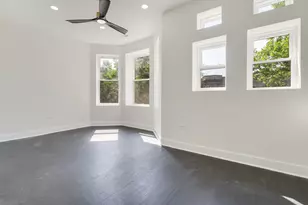 4917 S Washington Park Ct, Chicago, IL 60615 - Photo 13
