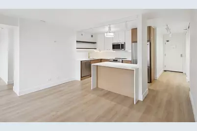 200 N Dearborn Street #4301, Chicago, IL 60601 - Photo 9