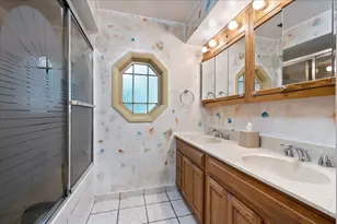 3805 W Jarlath St, Lincolnwood, IL 60712 - Photo 15
