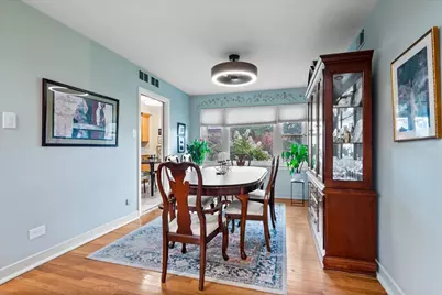 3805 W Jarlath Street, Lincolnwood, IL 60712 - Photo 7