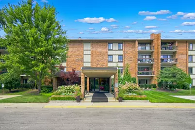 201 Lake Hinsdale Drive #405, Willowbrook, IL 60527 - Photo 1
