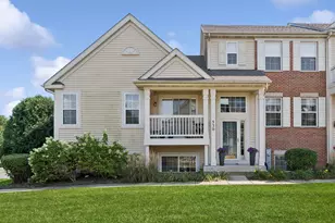 530 Lincoln Station Dr, Oswego, IL 60543 - Photo 1