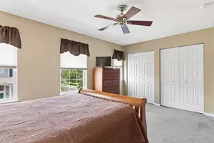 530 Lincoln Station Dr, Oswego, IL 60543 - Photo 13