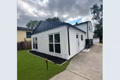290 Merrill Avenue, Calumet City, IL 60409 - Photo 1