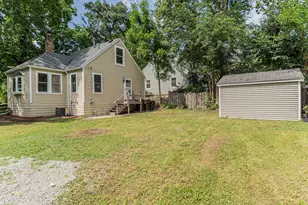 3916 Eastway Dr, Island Lake, IL 60042 - Photo 5