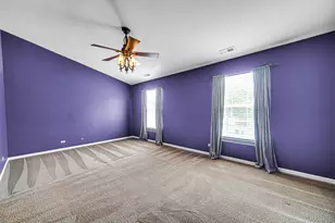 1632 Fredericksburg Ln, Aurora, IL 60503 - Photo 9