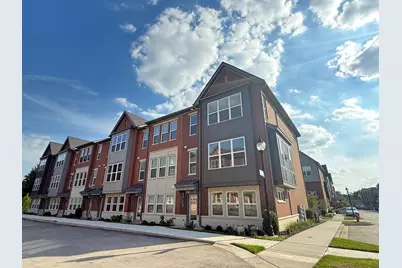 1191 Gateway Court, Northbrook, IL 60062 - Photo 1