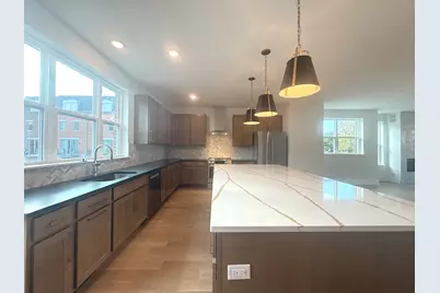 1191 Gateway Court, Northbrook, IL 60062 - Photo 3