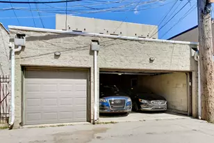 1353 W Grand Ave, Chicago, IL 60642 - Photo 33