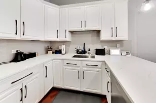1353 W Grand Ave, Chicago, IL 60642 - Photo 7