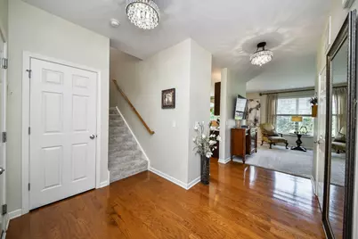 184 Birch Lane, Saint Charles, IL 60175 - Photo 3