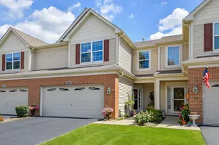 184 Birch Ln, Saint Charles, IL 60175 - Photo 1
