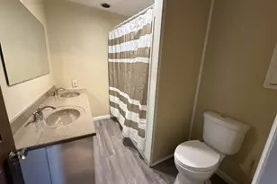 722 S Chestnut St, Kewanee, IL 61443 - Photo 25