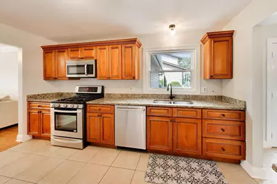 6001 Ross Drive, Woodridge, IL 60517 - Photo 13