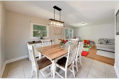 6001 Ross Drive, Woodridge, IL 60517 - Photo 9