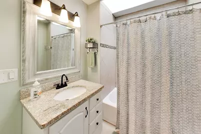 6001 Ross Drive, Woodridge, IL 60517 - Photo 25