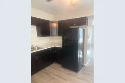 1340 N Main Street #D11, Wheaton, IL 60187 - Photo 5