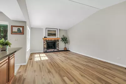 932 Chase Court, Gurnee, IL 60031 - Photo 3