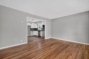 3317 Fairview Ave, South Chicago Heights, IL 60411 - Photo 3