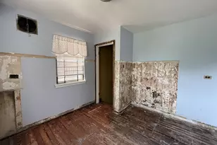 8545 S Euclid Ave, Chicago, IL 60617 - Photo 11