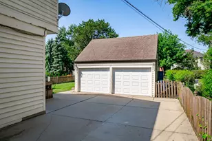 324 N Highview Ave, Elmhurst, IL 60126 - Photo 25