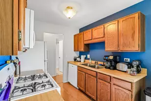 1087 Pheasant Run Ln, Aurora, IL 60504 - Photo 9
