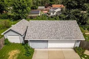 5602 Harrison St, Roscoe, IL 61073 - Photo 9