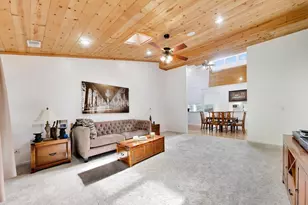 10238 W Wadsworth Rd, Beach Park, IL 60099 - Photo 23