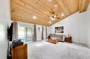 10238 W Wadsworth Rd, Beach Park, IL 60099 - Photo 21