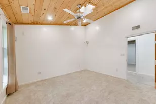 10238 W Wadsworth Rd, Beach Park, IL 60099 - Photo 37