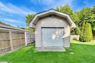 10238 W Wadsworth Rd, Beach Park, IL 60099 - Photo 49