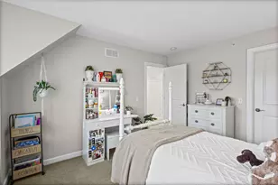 1907 Lynn Cir, Libertyville, IL 60048 - Photo 19
