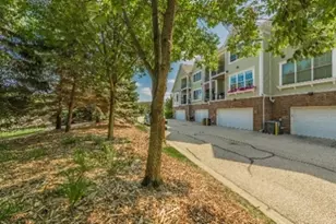 1907 Lynn Cir, Libertyville, IL 60048 - Photo 27