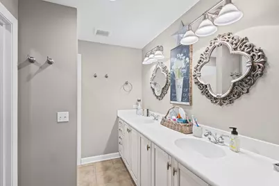 1907 Lynn Circle, Libertyville, IL 60048 - Photo 17