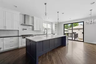2041 N Whipple St, Chicago, IL 60647 - Photo 3